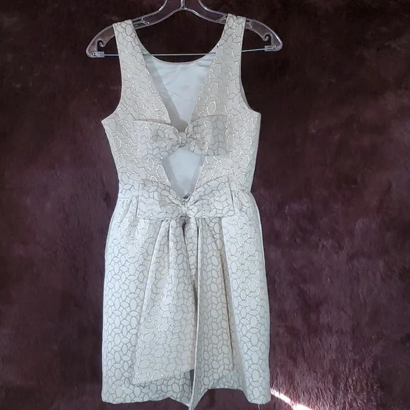 ERIN Gold and Cream Bow Cut-Out Dress NWOT - Picture 5 of 6